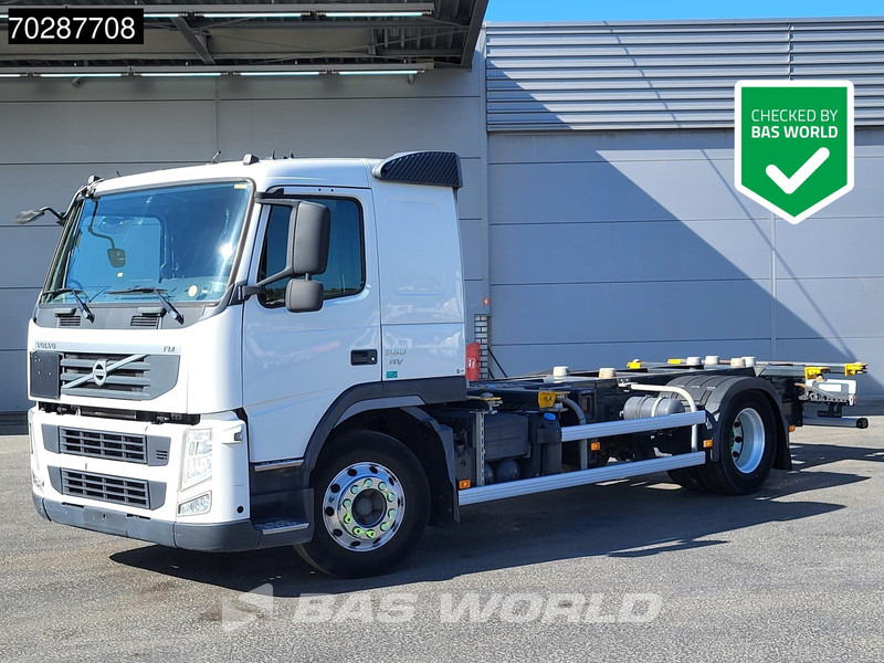 Volvo FM 330 4X2 4,60m Wheelbase BDF Automatic Euro 5 - Container transporter/ Swap body truck: picture 1 Volvo FM 330 4X2 4,60m Wheelbase BDF Automatic Euro 5 - Container transporter/ Swap body truck: picture 1
