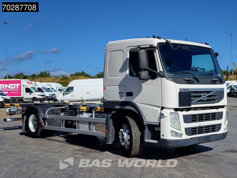 Volvo FM 330 4X2 4,60m Wheelbase BDF Automatic Euro 5 - Container transporter/ Swap body truck: picture 3 Volvo FM 330 4X2 4,60m Wheelbase BDF Automatic Euro 5 - Container transporter/ Swap body truck: picture 3
