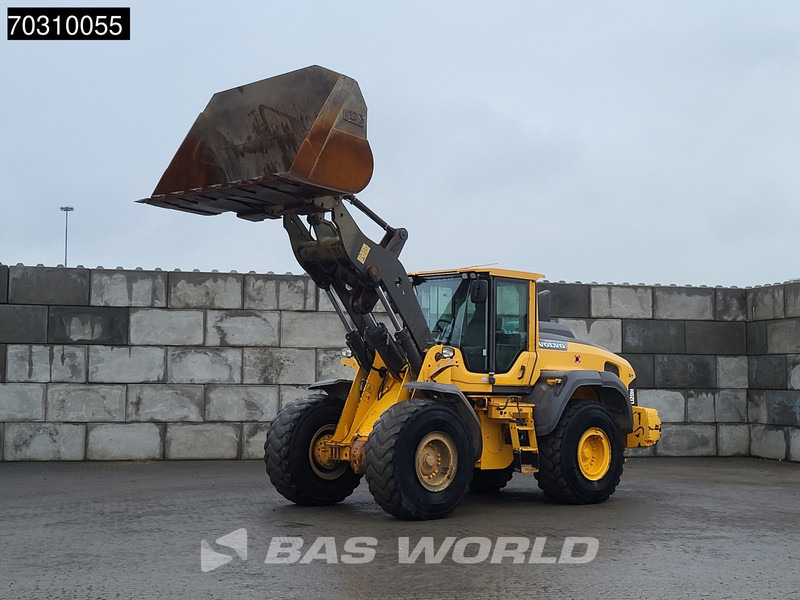 Volvo L120 H - Wheel loader: picture 2 Volvo L120 H - Wheel loader: picture 2