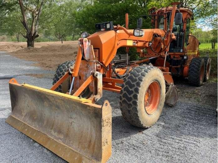 Caterpillar 12M - Grader: picture 2 Caterpillar 12M - Grader: picture 2