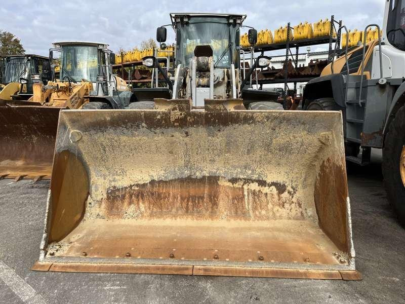 Wheel loader Caterpillar 962K: picture 7