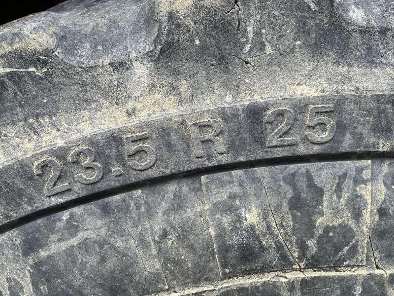 Wheel loader Caterpillar 962K: picture 19