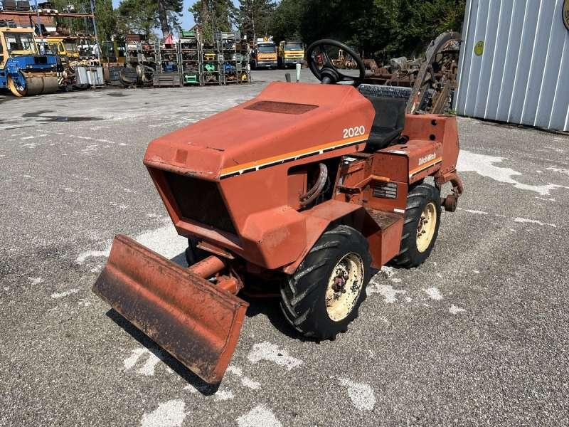 DITCH WITCH 2020K - Trencher: picture 2 DITCH WITCH 2020K - Trencher: picture 2