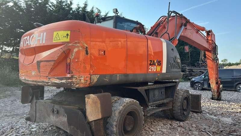 Hitachi ZX210W-3 - Wheel excavator: picture 3 Hitachi ZX210W-3 - Wheel excavator: picture 3