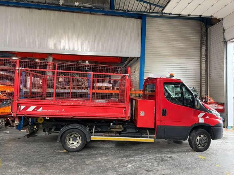 Iveco 35-150 - Hook lift truck: picture 1 Iveco 35-150 - Hook lift truck: picture 1