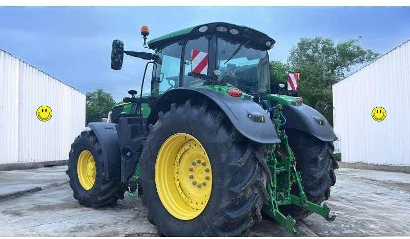 John Deere 6R 195 - Farm tractor: picture 3 John Deere 6R 195 - Farm tractor: picture 3