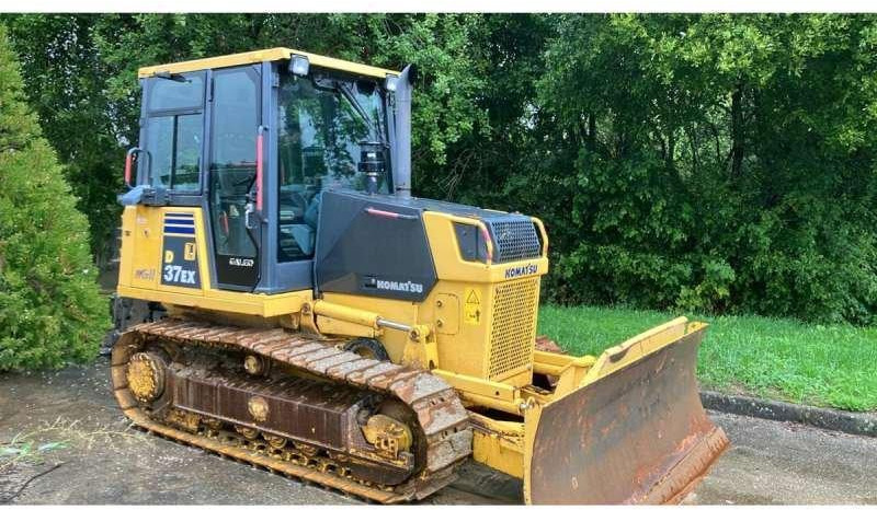 Komatsu D37EX - Bulldozer: picture 1 Komatsu D37EX - Bulldozer: picture 1