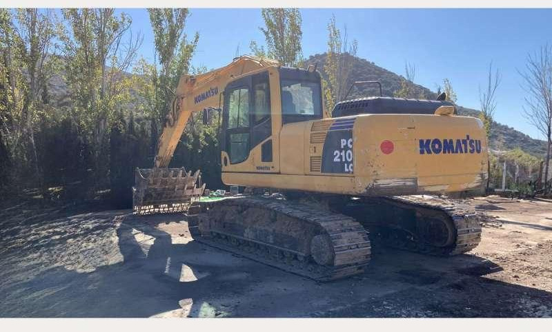 Komatsu PC210LC - Crawler excavator: picture 1 Komatsu PC210LC - Crawler excavator: picture 1