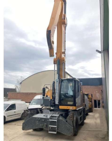 Liebherr LH40 M LITRONIC - Waste/ Industry handler: picture 3 Liebherr LH40 M LITRONIC - Waste/ Industry handler: picture 3