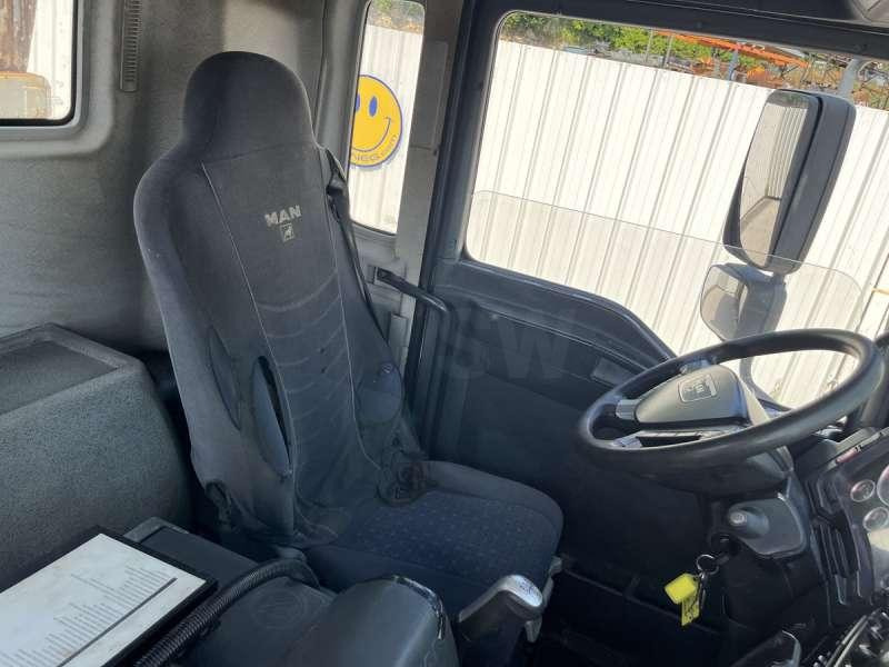 Hook lift truck MAN TGA 35.440 8X4: picture 44