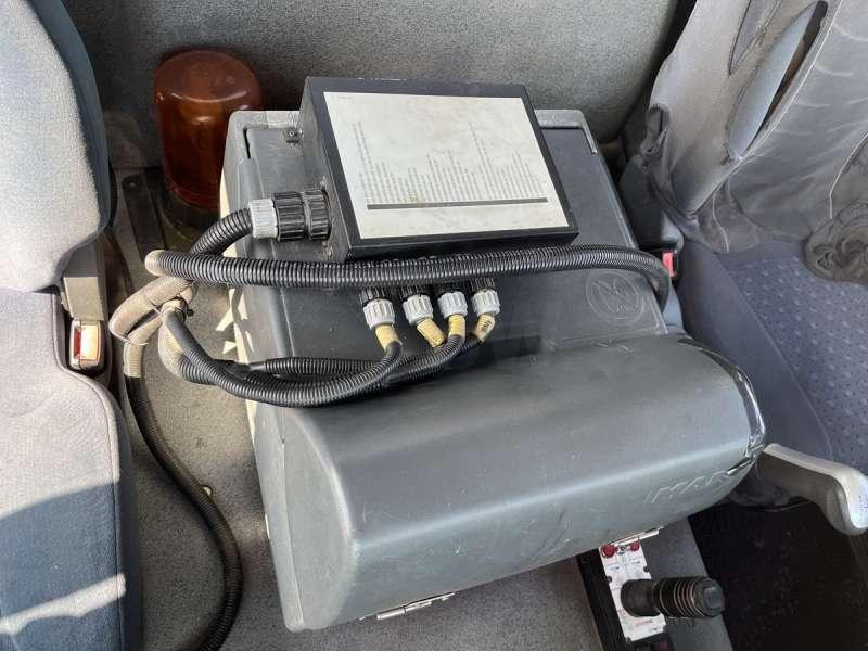 Hook lift truck MAN TGA 35.440 8X4: picture 45