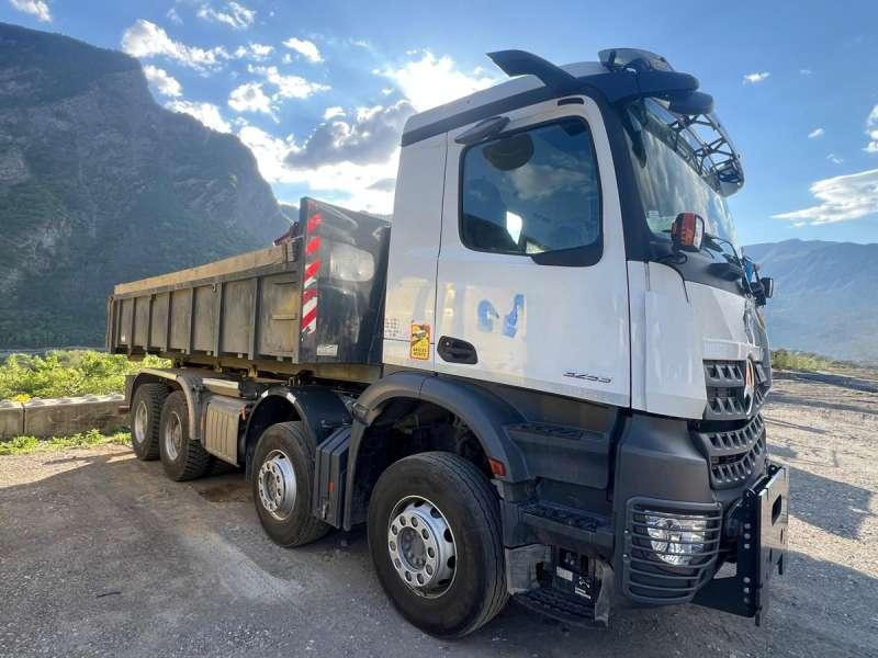 Mercedes AROCS 3253 8X4 - Tipper: picture 1 Mercedes AROCS 3253 8X4 - Tipper: picture 1