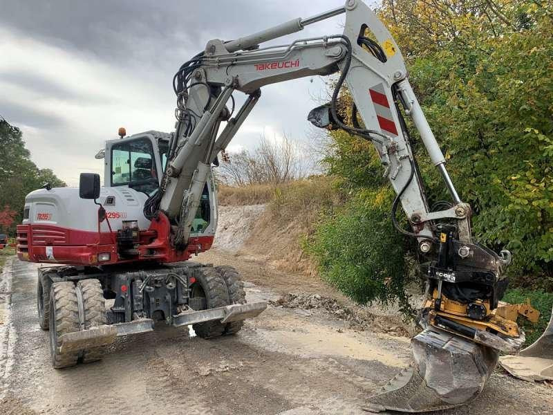 Takeuchi TB295W - Wheel excavator: picture 1 Takeuchi TB295W - Wheel excavator: picture 1