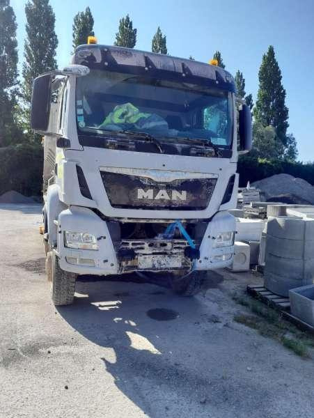MAN 41480 + Epandeur Ciment - Truck: picture 1 MAN 41480 + Epandeur Ciment - Truck: picture 1