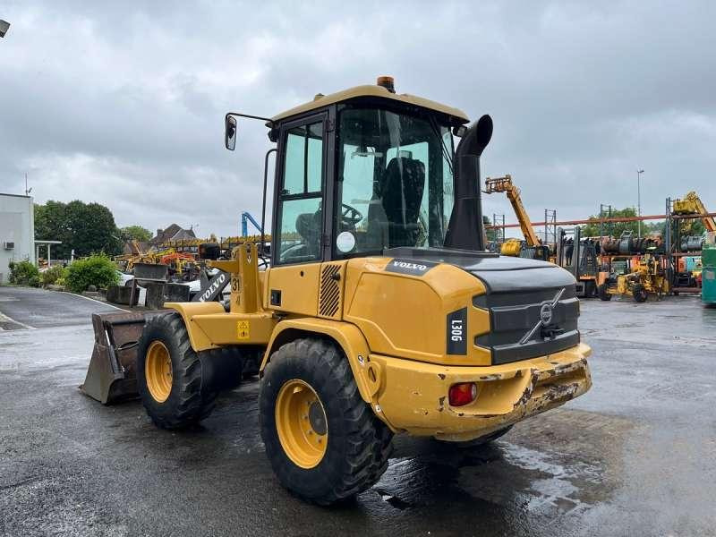 Volvo L30G - Wheel loader: picture 5 Volvo L30G - Wheel loader: picture 5