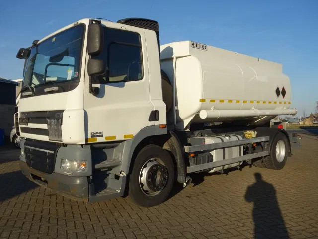 DAF CF 360 13000 LITER MANUAL GEARBOX EURO5 - Tanker truck: picture 1 DAF CF 360 13000 LITER MANUAL GEARBOX EURO5 - Tanker truck: picture 1