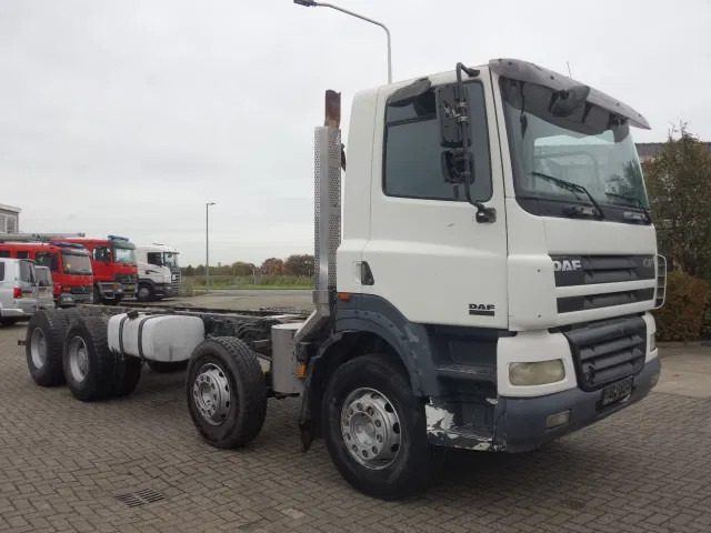 DAF CF 85.430 8X4 EURO3 - Cab chassis truck: picture 1 DAF CF 85.430 8X4 EURO3 - Cab chassis truck: picture 1