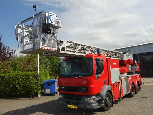 DAF LF 55.250 METZ 30 meter - Fire truck: picture 5 DAF LF 55.250 METZ 30 meter - Fire truck: picture 5