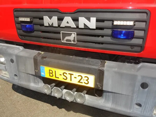 MAN LE 220C GODIVA POMP 2000 LITER TANK,MANUAL GEARBOX leasing MAN LE 220C GODIVA POMP 2000 LITER TANK,MANUAL GEARBOX: picture 10