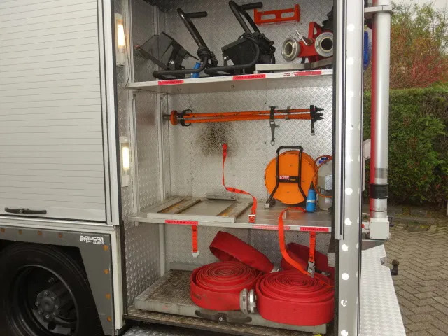 Mercedes-Benz 1325 godiva pump bomberos - Fire truck: picture 3 Mercedes-Benz 1325 godiva pump bomberos - Fire truck: picture 3