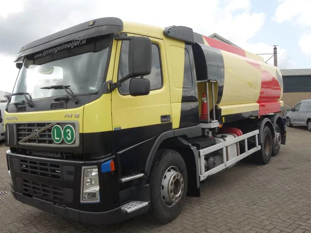 Volvo FM 12 18500liter tank,AIRCO,MANUAL GEARBOX - Tanker truck: picture 1 Volvo FM 12 18500liter tank,AIRCO,MANUAL GEARBOX - Tanker truck: picture 1