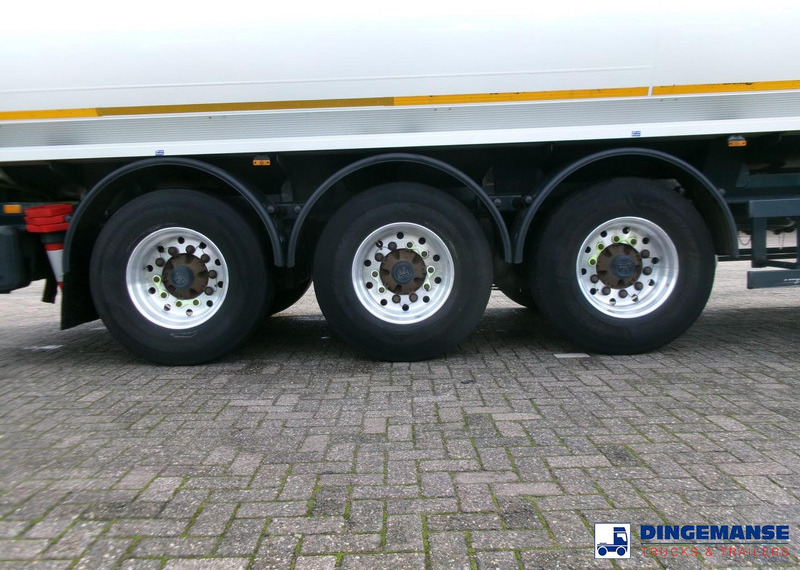 COBO Fuel tank alu 44.7 m3 / 6 comp - Tanker semi-trailer: picture 5 COBO Fuel tank alu 44.7 m3 / 6 comp - Tanker semi-trailer: picture 5