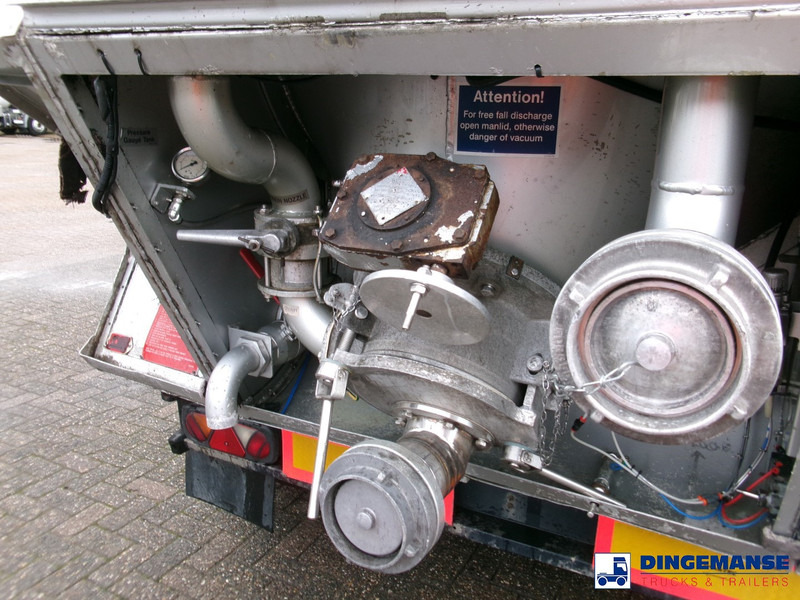 Tanker semi-trailer Feldbinder Powder tank alu 38 m3 (tipping): picture 11