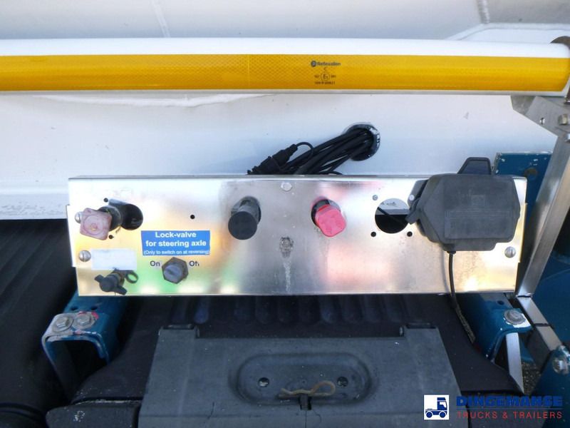 Tanker semi-trailer Feldbinder Powder tank alu 40 m3 + engine/compressor: picture 10 Tanker semi-trailer Feldbinder Powder tank alu 40 m3 + engine/compressor: picture 10