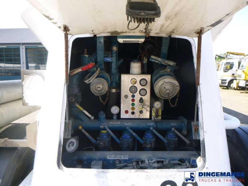 Tanker semi-trailer Feldbinder Powder tank alu 40 m3 + engine/compressor: picture 14 Tanker semi-trailer Feldbinder Powder tank alu 40 m3 + engine/compressor: picture 14