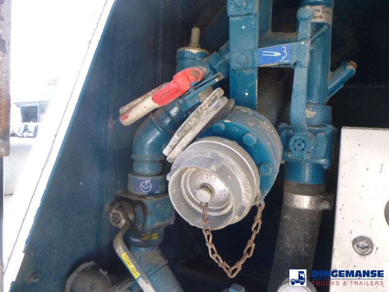 Tanker semi-trailer Feldbinder Powder tank alu 40 m3 + engine/compressor: picture 16 Tanker semi-trailer Feldbinder Powder tank alu 40 m3 + engine/compressor: picture 16