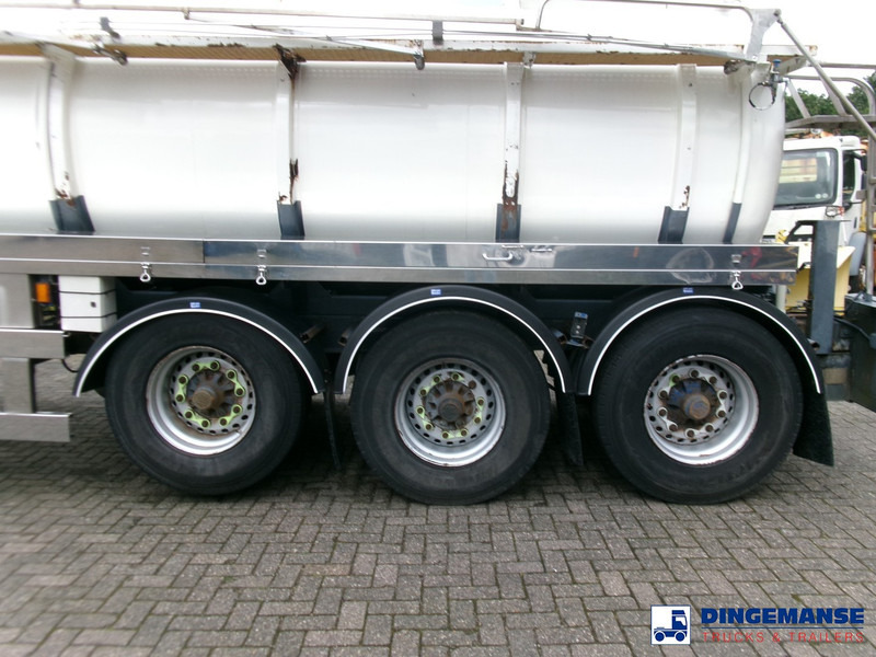 Fruehauf Chemical ACID Rubber tank steel 22.5 m3 / 1 comp - Tanker semi-trailer: picture 5 Fruehauf Chemical ACID Rubber tank steel 22.5 m3 / 1 comp - Tanker semi-trailer: picture 5