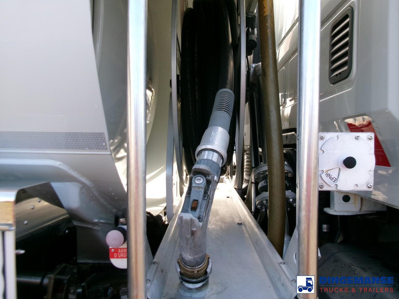 Tanker truck Iveco AD260S31Y 6X2 fuel tank 19 m3 / 5 comp / ADR 02-07-2024: picture 11