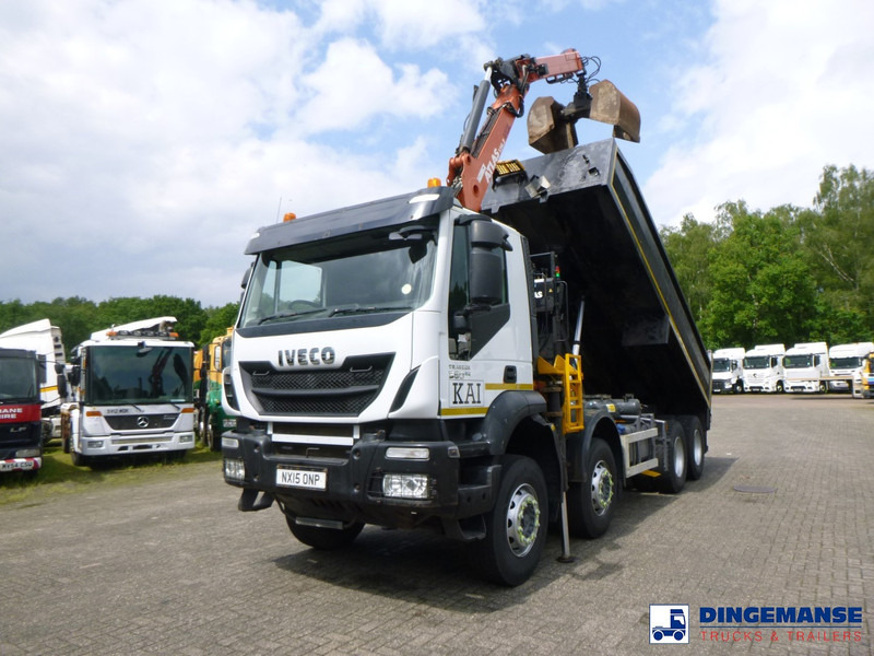 Iveco Trakker 360 Euro 6 8x4 RHD tipper + Atlas 130.2VGL - Crane truck: picture 1 Iveco Trakker 360 Euro 6 8x4 RHD tipper + Atlas 130.2VGL - Crane truck: picture 1