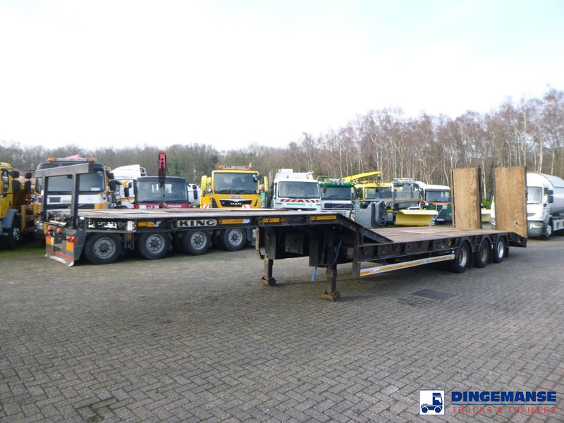 KING 3-axle lowbed trailer GTS44 - Low loader semi-trailer: picture 1 KING 3-axle lowbed trailer GTS44 - Low loader semi-trailer: picture 1