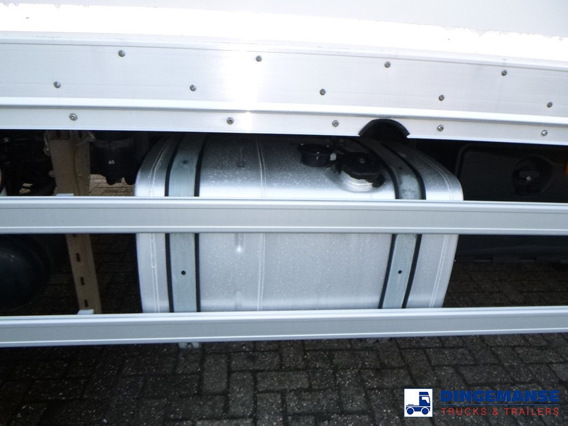 Box truck MAN TGX 26.440 6X2 high volume + Fruehauf closed box trailer: picture 11