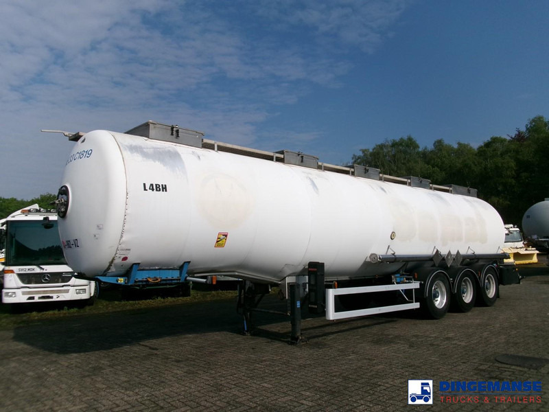 Magyar Chemical tank inox L4BH 34 m3 / 1 comp - Tanker semi-trailer: picture 1 Magyar Chemical tank inox L4BH 34 m3 / 1 comp - Tanker semi-trailer: picture 1