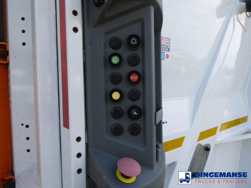 Garbage truck Mercedes-Benz Econic 2630 6x2 RHD Euro 6 Refuse truck: picture 11