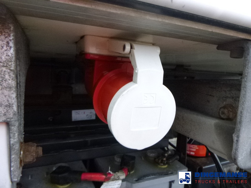 Refrigerator truck Renault D18 Wide 4x2 RHD Thermoking T800 R frigo: picture 12