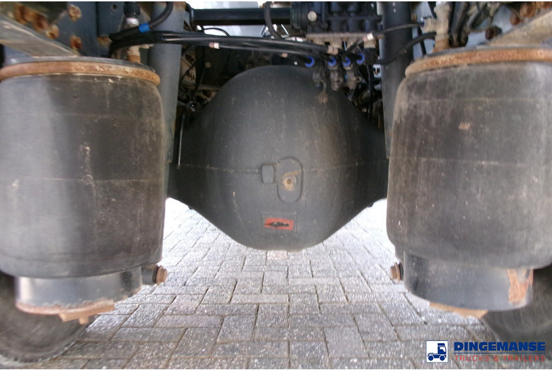 Renault Premium 270 4x2 fuel tank 13.7 m3 / 4 comp - Tanker truck: picture 5 Renault Premium 270 4x2 fuel tank 13.7 m3 / 4 comp - Tanker truck: picture 5