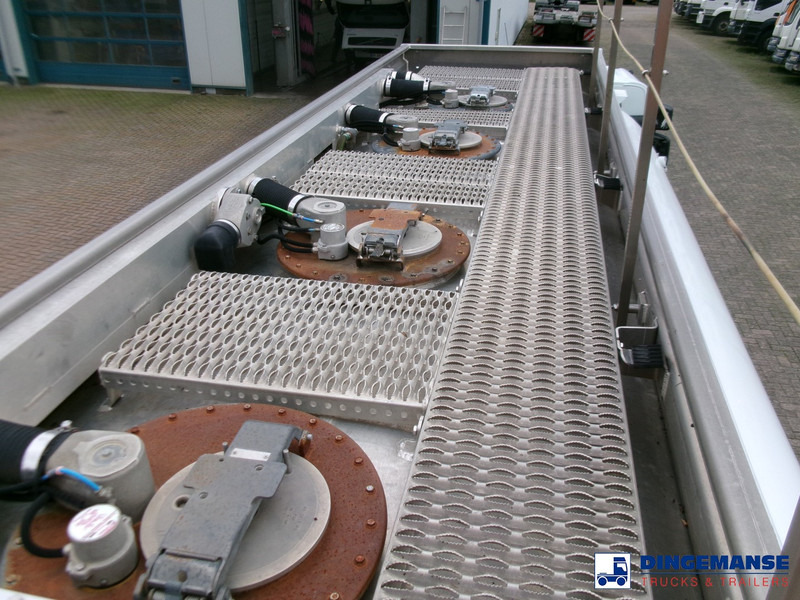 Tanker truck Renault Premium 270 4x2 fuel tank 13.8 m3 / 4 comp: picture 10