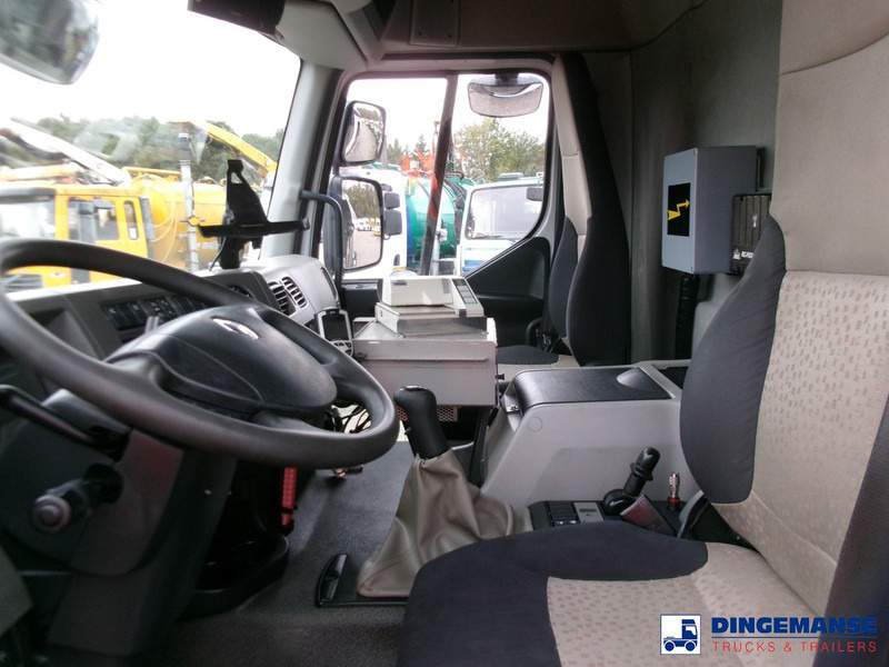 Tanker truck Renault Premium 270 4x2 fuel tank 13.8 m3 / 4 comp: picture 18