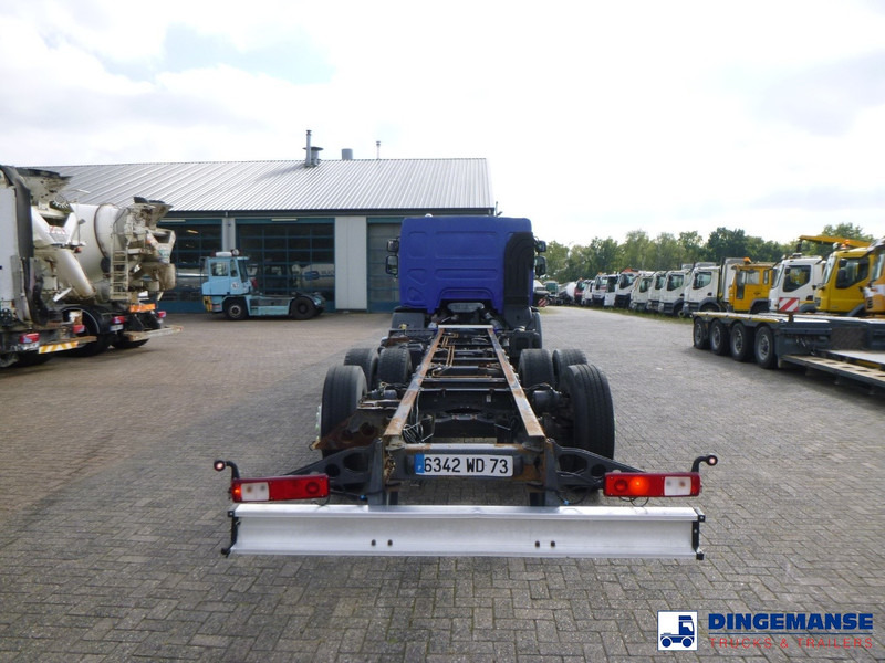 Renault Premium 320 dxi 6x2 chassis ADR - Tanker truck: picture 5 Renault Premium 320 dxi 6x2 chassis ADR - Tanker truck: picture 5