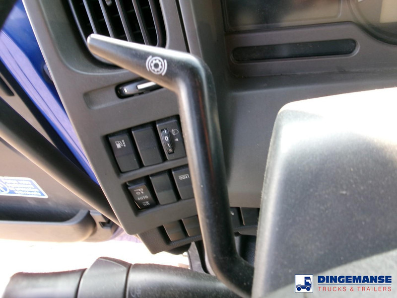 Cab chassis truck Renault Premium 370 6x2 chassis: picture 18 Cab chassis truck Renault Premium 370 6x2 chassis: picture 18