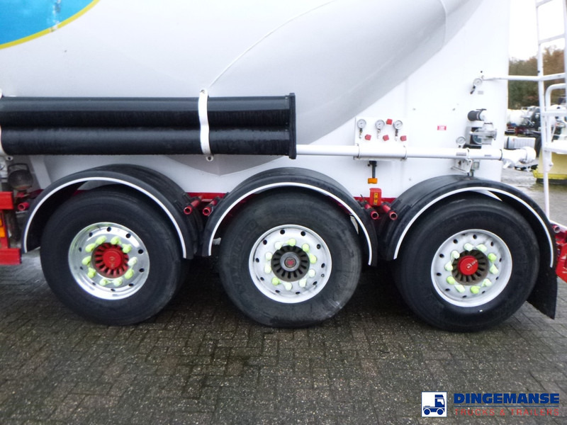 SPITZER Powder tank alu 40 m3 / 1 comp - Tanker semi-trailer: picture 5 SPITZER Powder tank alu 40 m3 / 1 comp - Tanker semi-trailer: picture 5