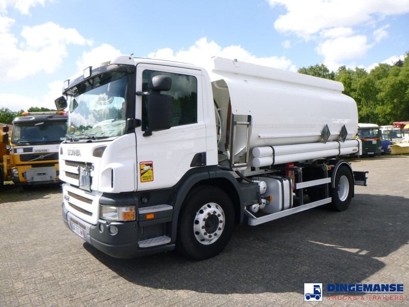 Scania P 270 DB 4x2 fuel tank 13.7 m3 / 5 comp - Tanker truck: picture 1 Scania P 270 DB 4x2 fuel tank 13.7 m3 / 5 comp - Tanker truck: picture 1