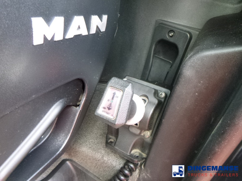 Tractor unit MAN TGX 18.460 4x2 Euro 6 + Hydraulics & Compressor: picture 17