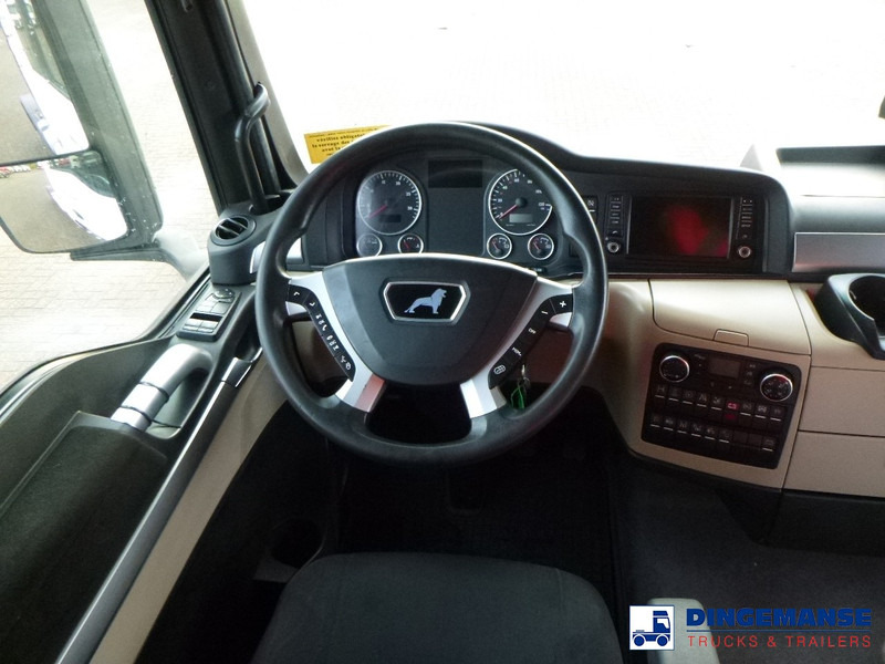 Interior photo 2: Tractor unit MAN TGX 18.460 4x2 Euro 6 + Hydraulics & Compressor