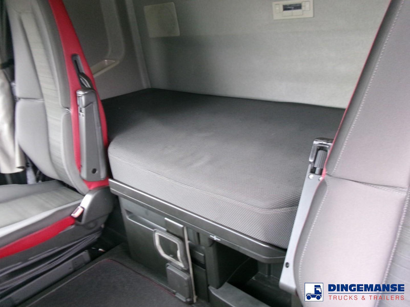 Tractor unit Volvo FH 500 6X2 Euro 6 + pto + ADR 29/02/2024: picture 18 Tractor unit Volvo FH 500 6X2 Euro 6 + pto + ADR 29/02/2024: picture 18