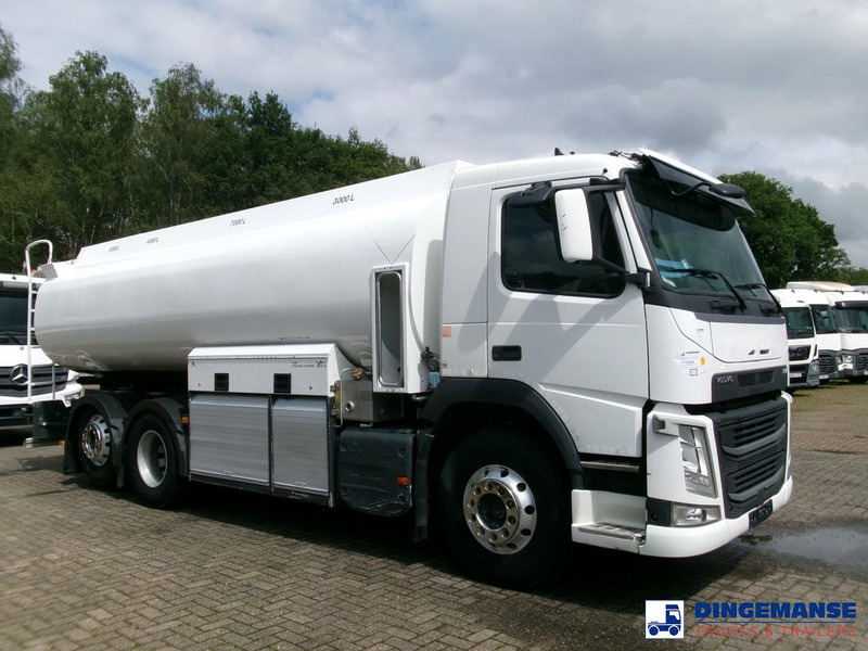 Volvo FM 380 6X2 fuel tank 20.6 m3 / 4 comp - Tanker truck: picture 2 Volvo FM 380 6X2 fuel tank 20.6 m3 / 4 comp - Tanker truck: picture 2