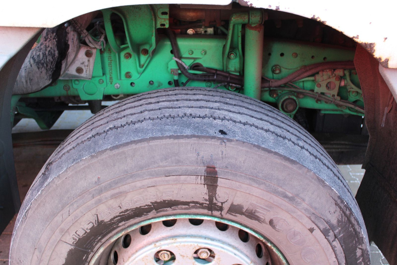 Vacuum truck Mercedes-Benz Actros 3335 6x4 Kroll 13m³ HD-Kombi ADR/GGVS V2A: picture 12